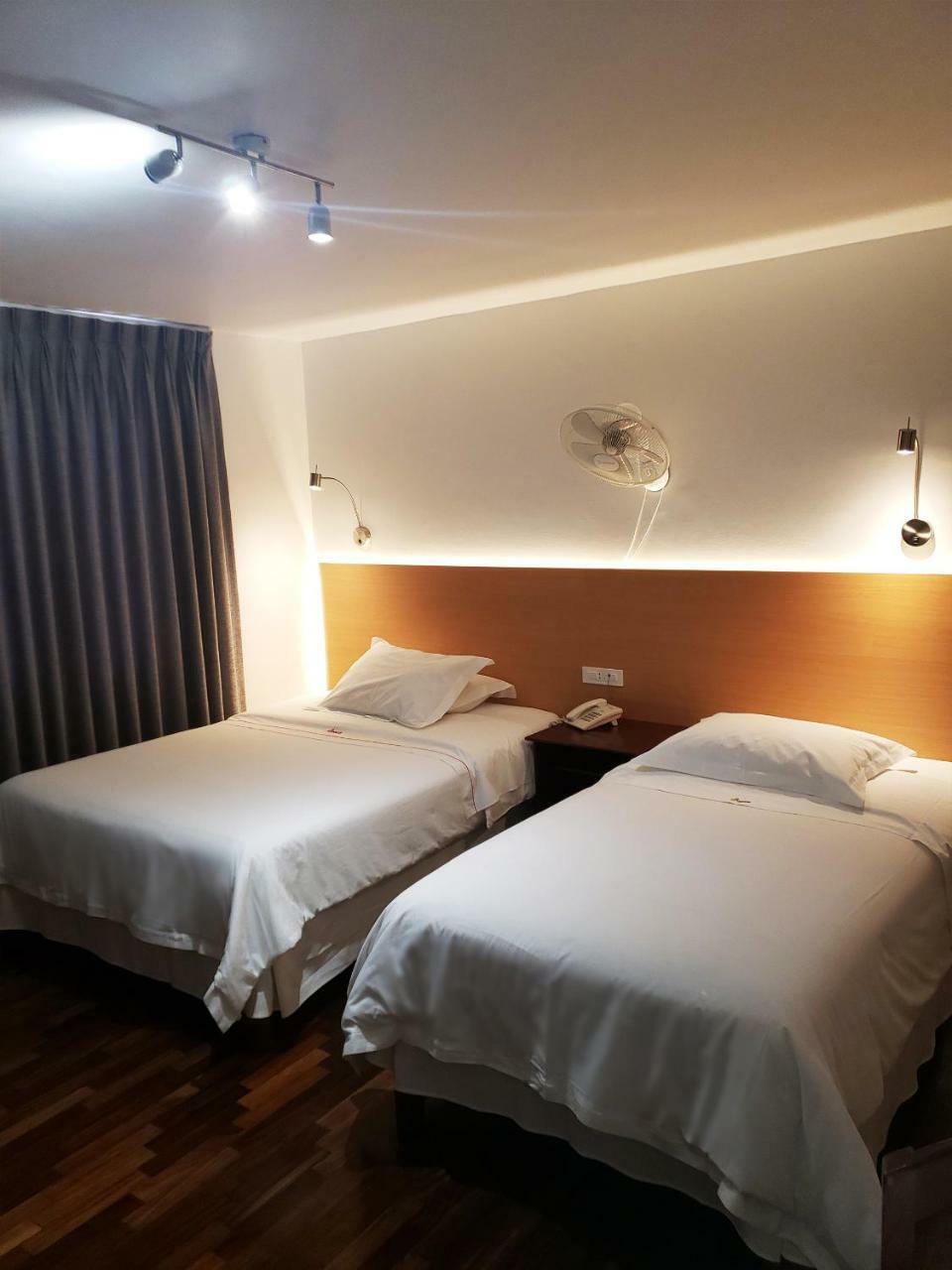 Hotel El Carmelo Miraflores Distretto di Distretto di Lima Esterno foto
